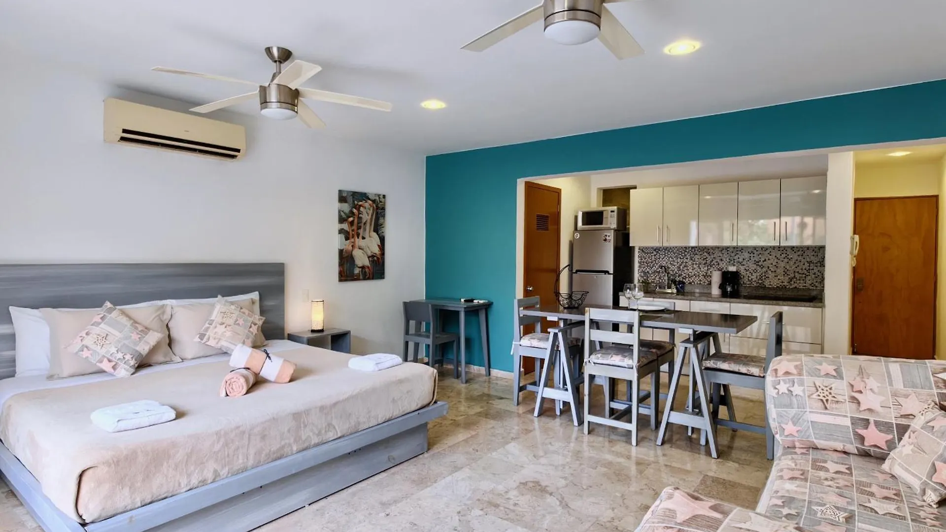5Th Coral Suite By Bookking Guys Playa del Carmen Lägenhet